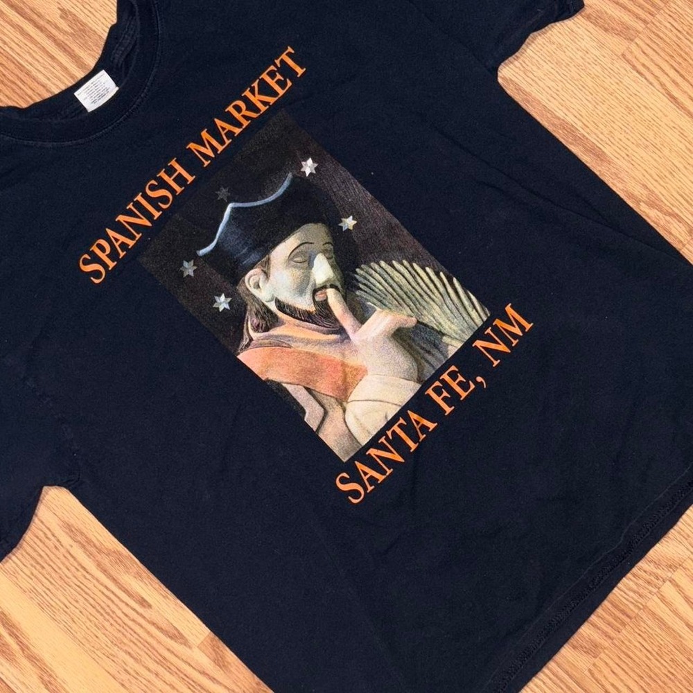 Spanish Market Santa Fe NM Graphic Tee — Gildan Heavy Cotton (L)